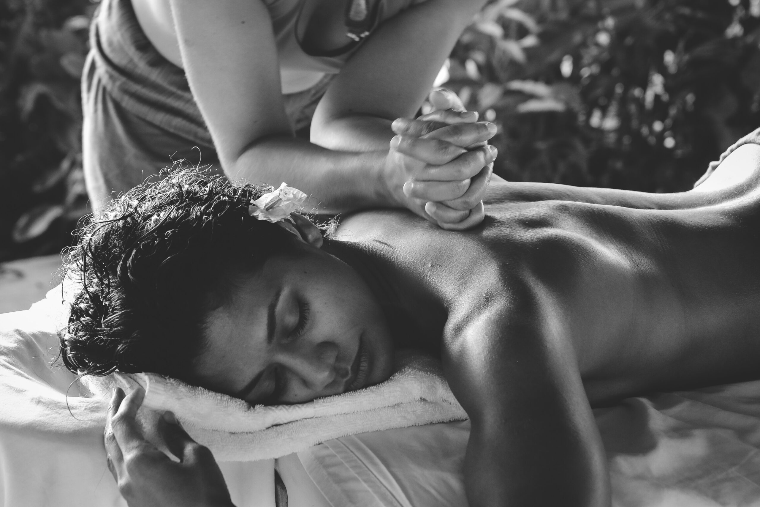 Bienfaits du massage : effets physiques et émotions du toucher